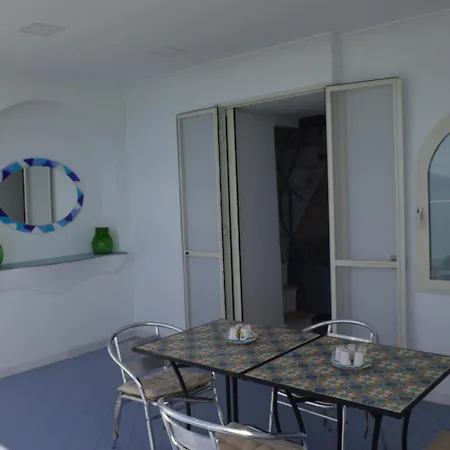 Charming Casa Delfino Blu , Easy Access And Stunning Sea Views Terraces Apartment *